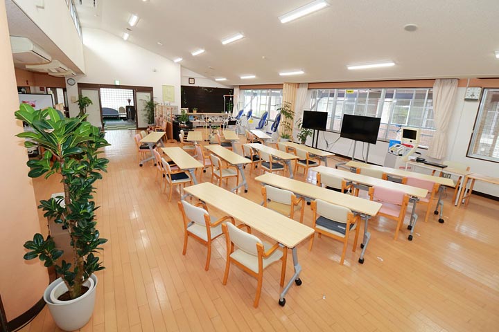 ホール